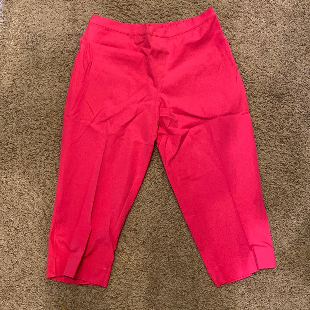NWT hot pink Isaac Mizrahi capris  petite 16
